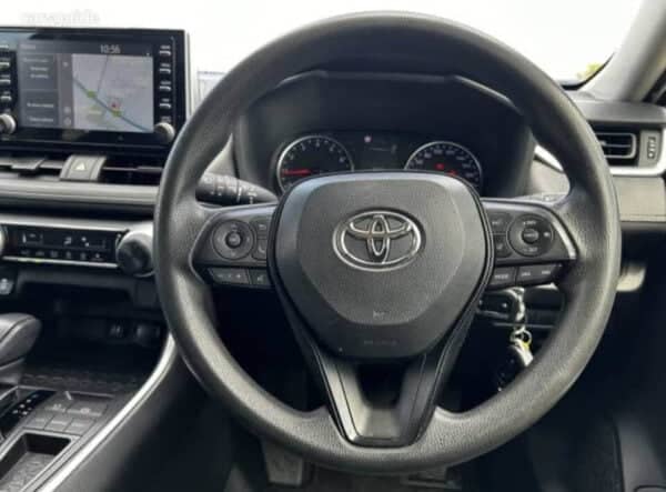 2019 Toyota RAV4 GX 4