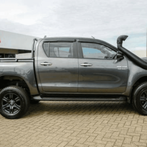 2016 Toyota Hilux SR (4X4)