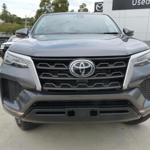 2021 TOYOTA FORTUNER