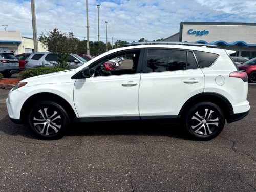 Pickinz Used Cars: 2018 Toyota RAV4 LE 4dr SUV For Sale