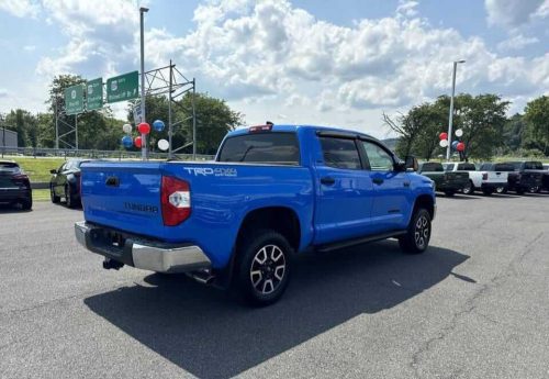 2021 Toyota Tundra SR5 4dr CrewMax 4WD SB - Certified Pre-Owned - Image 11