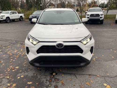 2022 Toyota RAV4 XLE 4dr Off Road - Certified Pre-Owned - Image 10