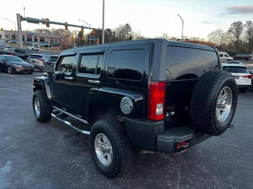 2010 HUMMER H3 Luxury 4dr - Image 8