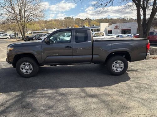 2018 Toyota Tacoma SR 4dr Access Cab 4WD - Image 8