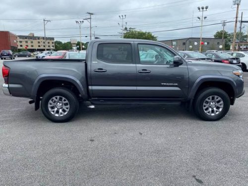 2018 Toyota Tacoma SR5 4dr Double Cab 4WD 5.0 ft. SB