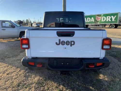 2020 Jeep Gladiator. Rubicon 4dr Crew Cab - Image 4